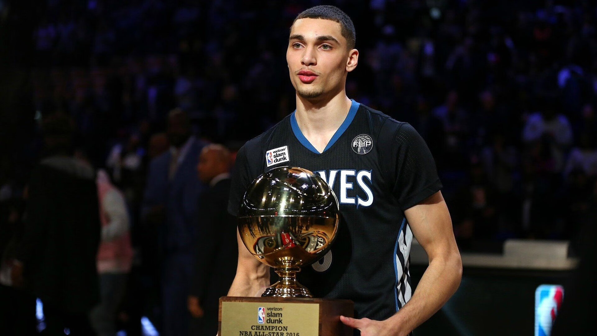 快船替补阵容表现抢眼主教练给予高度评价，快船队替补阵容